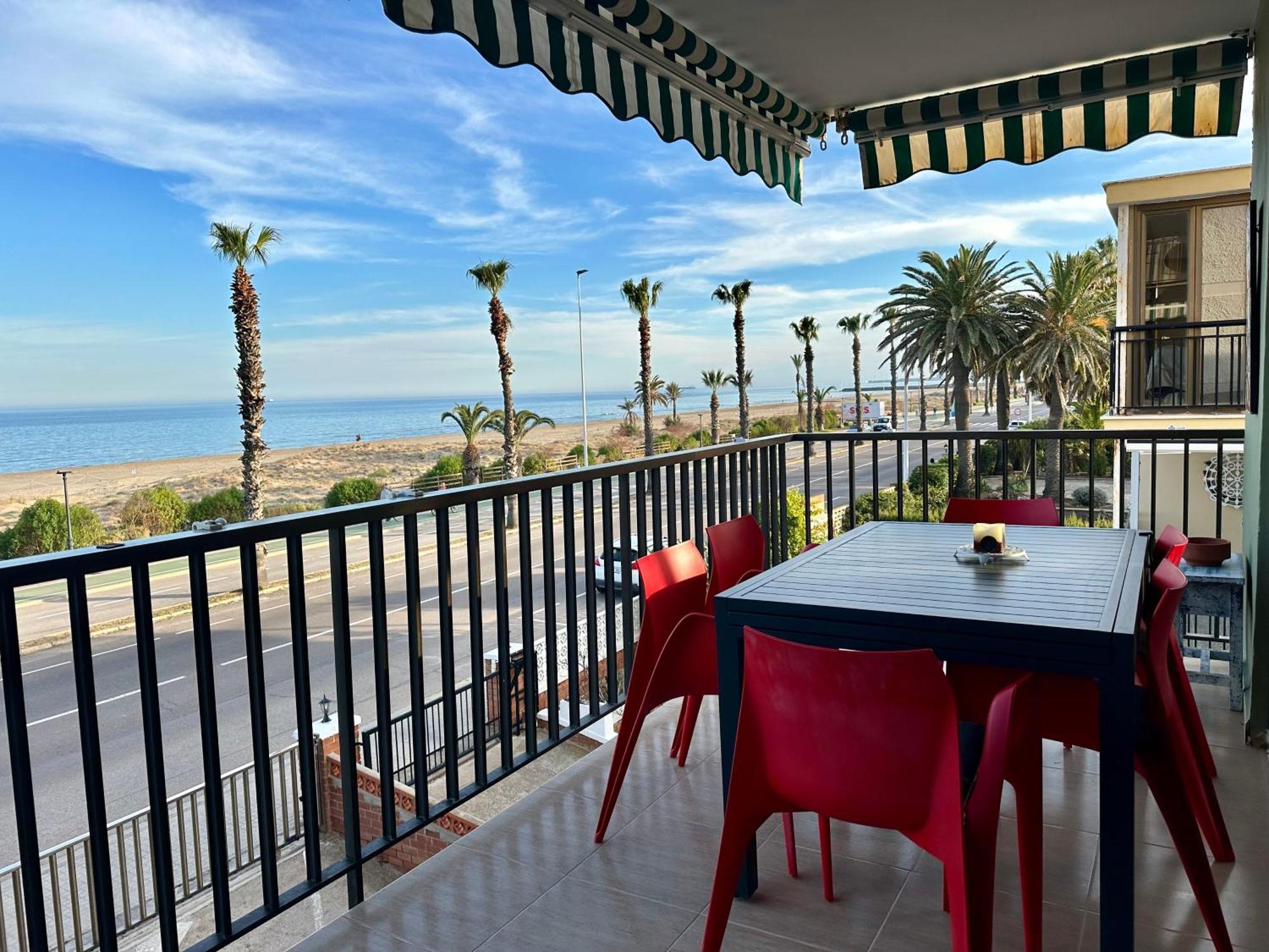 Apartamento Frente Al Mar Benicassim Luaran gambar